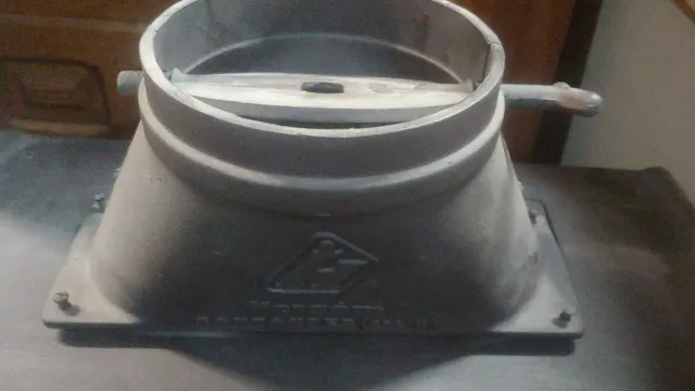 Chimenea Hergom Santander española hierro fundido.