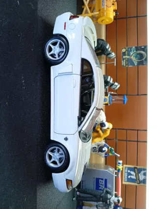 Maisto Ford Mustang GT 1999 Blanco 1/18