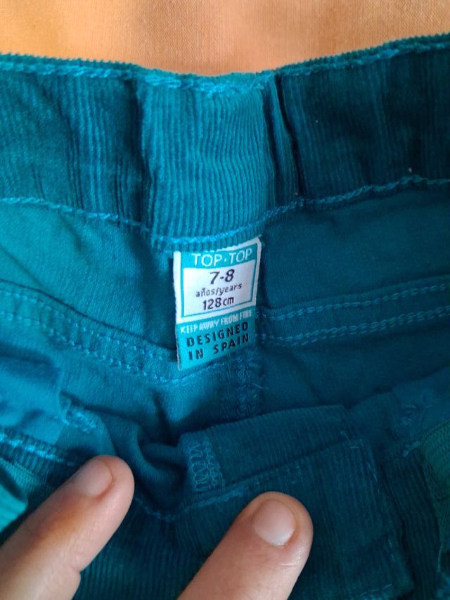 Pantalones cortos de rayas azules y blancas