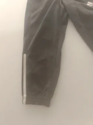 Pantalón Adidas niño 3-4 años gris