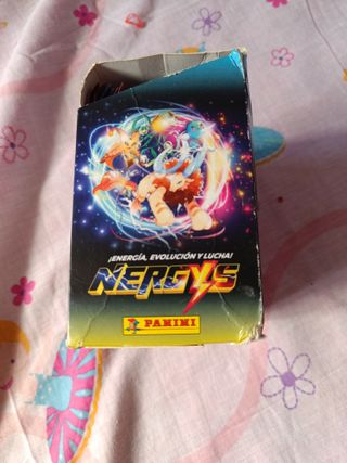 Caja de cromos Nergys JUEGO DE CARTAS COLECCIONABL