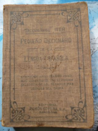 Libros antiguos religiosos y diccionarios
