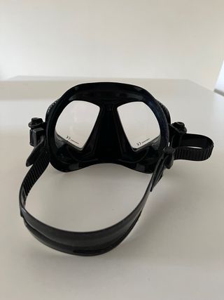Máscara de mergulho preta
