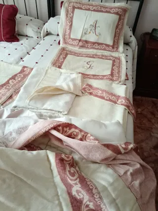 Colcha edredón rosa y blancode 1,35