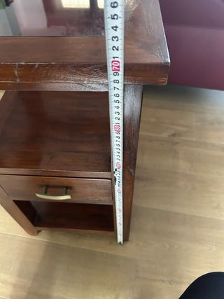 Tavolo in legno e vetro