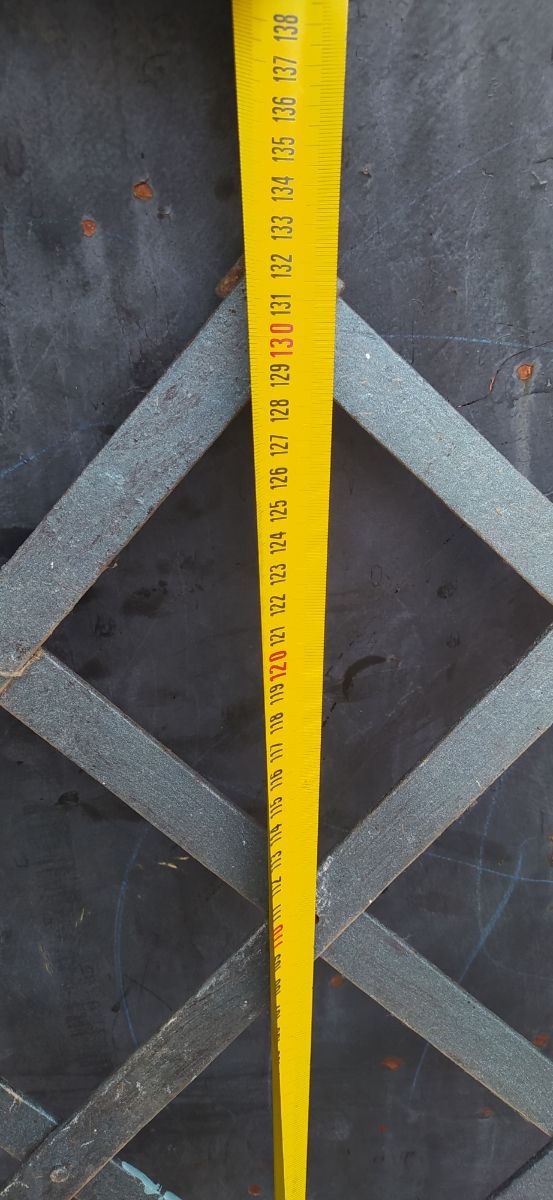 Reja hierro forjado...medidas 132x110cm