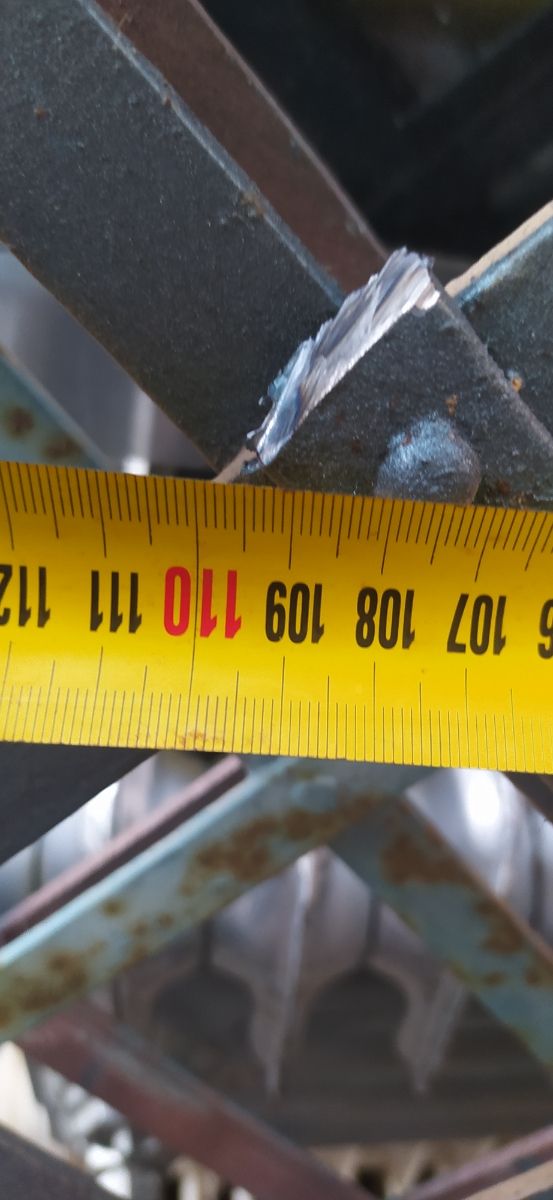 Reja hierro forjado...medidas 132x110cm