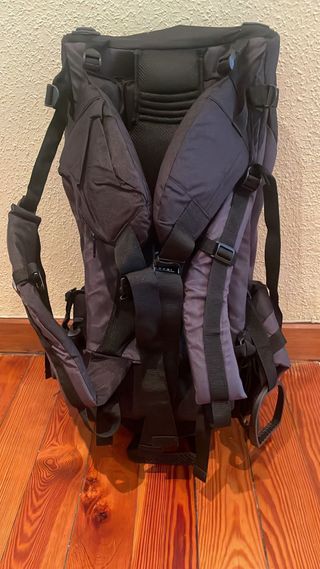 Mochila portabebés senderismo
