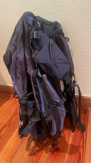 Mochila portabebés senderismo
