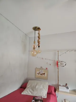 Cama infantil con cajones, mesilla y lámpara