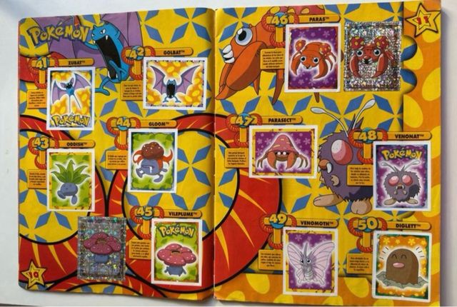 Album di adesivi e poster Pokemon
LETTURA COMPLETA