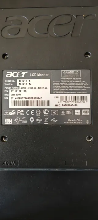 Monitor Acer Plata y Negro