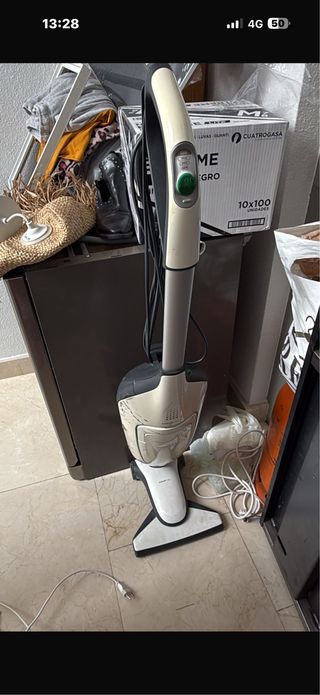 Aspiradora Kobold VK 200 con accesorios