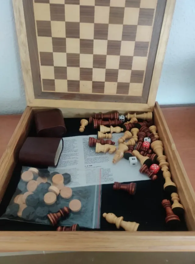 Trivial Pursuit Juego Magistral Edición Genus