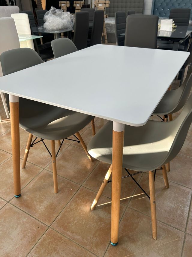 MESA ESTILO NORDICO + 4 SILLAS CON PATAS DE MADERA