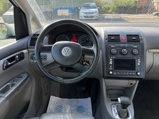 Volkswagen Touran 2.0tdi 136cv DSG