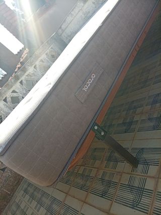 Cama Balinesa Madera Tallada con somier y colchón