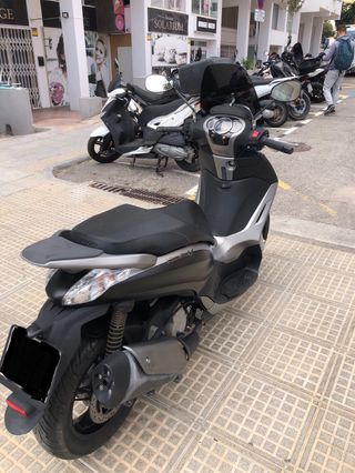 Piaggio Beverly 350 2016