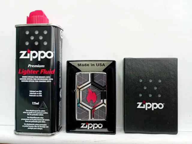 Mechero Zippo con fluido y caja