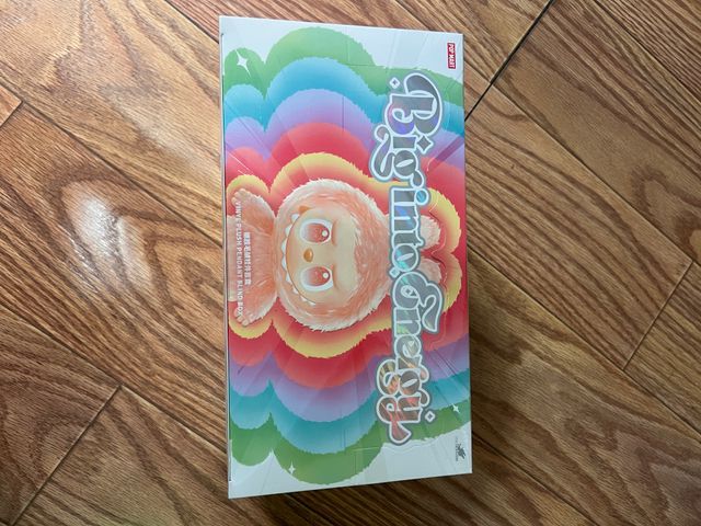 Pop Mart Labubu Big Into Energy