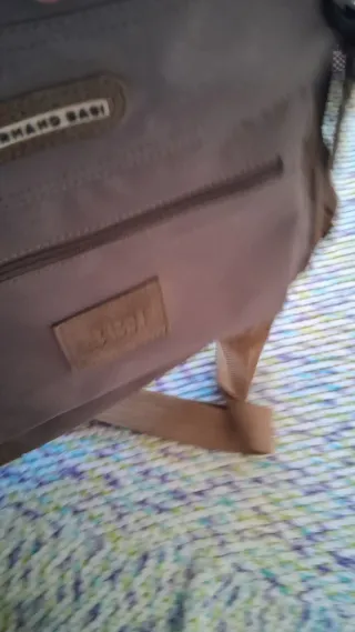 Bolsa impermeable y práctica de Armand Basi