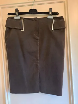 Falda marrón talla 40