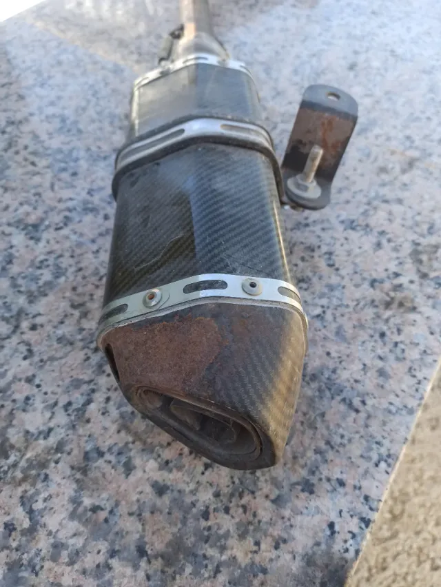 Escape Akrapovic Imitación Burgman 250/400cc