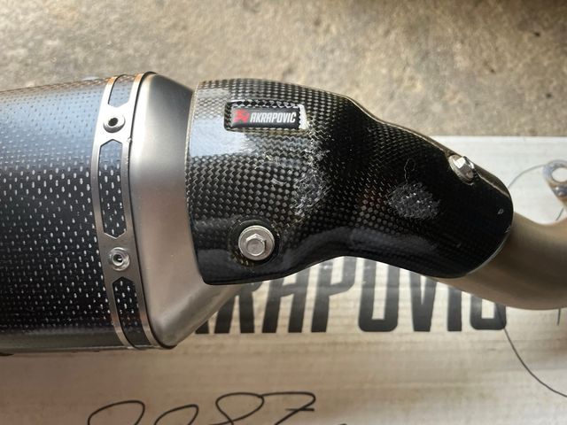 Escape Akrapovic Z800 2017 Carbono