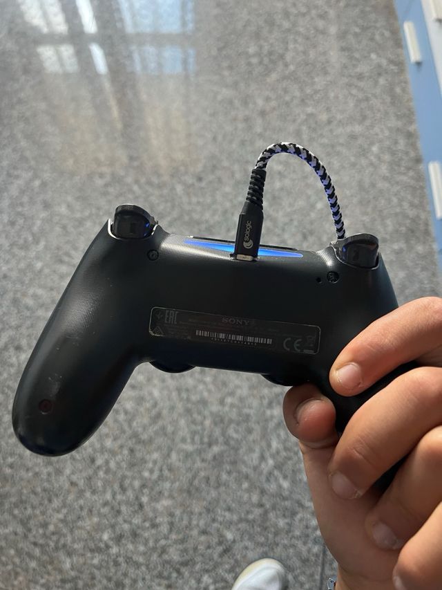 Playstation 4 PS4 Nera