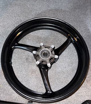 Llanta Delantera Suzuki GSXR 600 k8-k9-l0