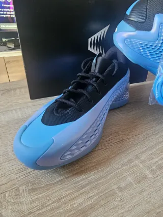 Zapatillas Adidas Edición Limitada Anthony Edwards