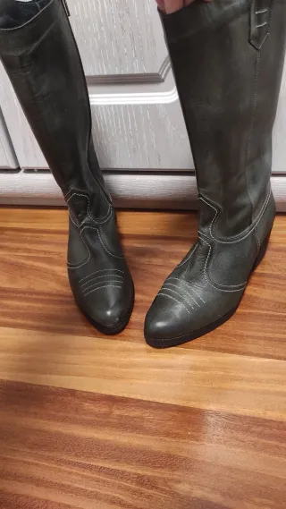 Botas de piel verde