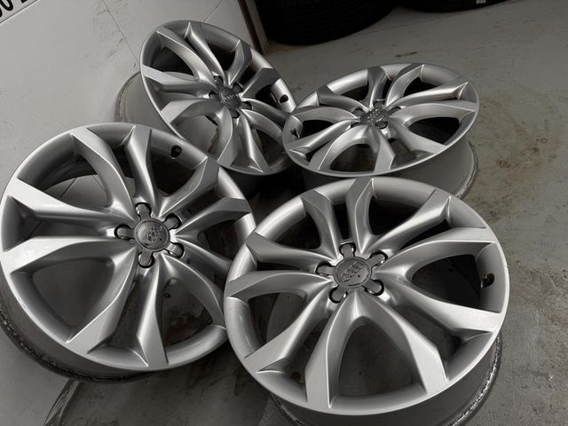 Juego llantas 19 pulgadas original de Audi Q5