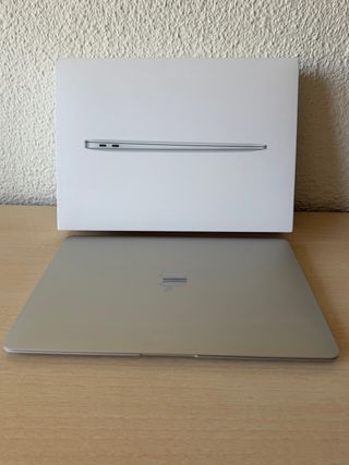 MACBOOK AIR M1 16GB RAM 512GB SSD PLATA