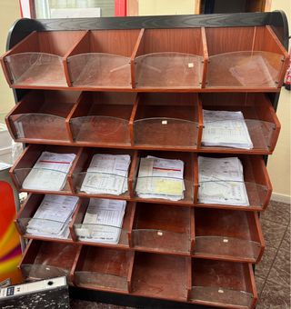 Expositor madera 20 huecos