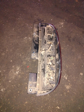 PILOTO TRASERO IZQUIERDO OPEL COMBO D (10.2011->)