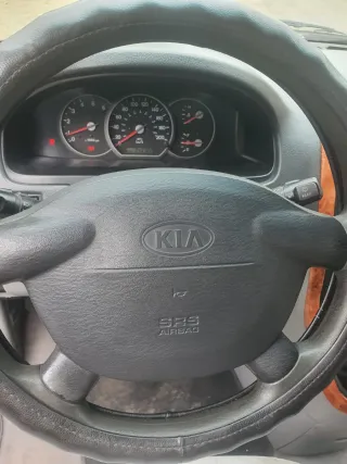KIA Carnival 2005