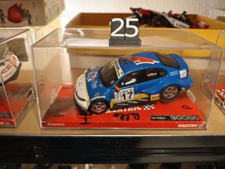 Coches Scalextric 1:32 pista negra