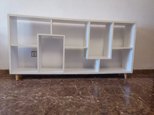 Estantería modular blanca salón