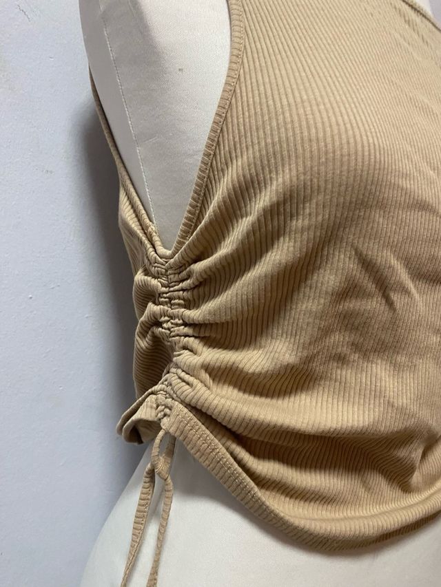 Top H&M Beige Acanalado con Cordones