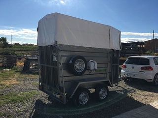 Remolque para 1 caballo techo de lona