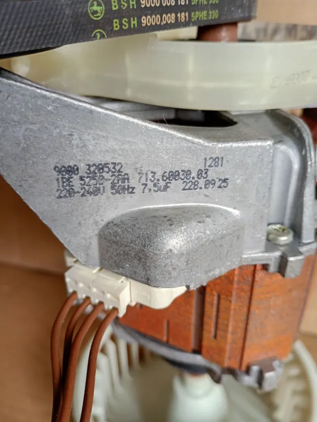 Despiece secadora Siemens WT46W560EE/06