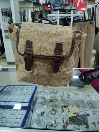 Mochila de corcho y piel