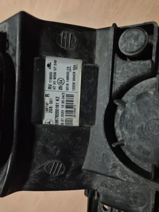 Faro Derecho Camión Mercedes Atego