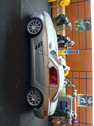 Mercedes Benz SLS AMG 6.3 Gris 1/18 Maisto