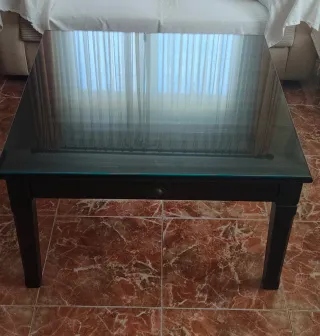 Centro in legno e vetro Mesa