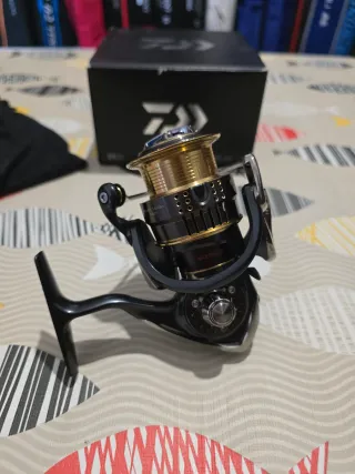 CARRETE DAIWA EXIST 2510 PE-H