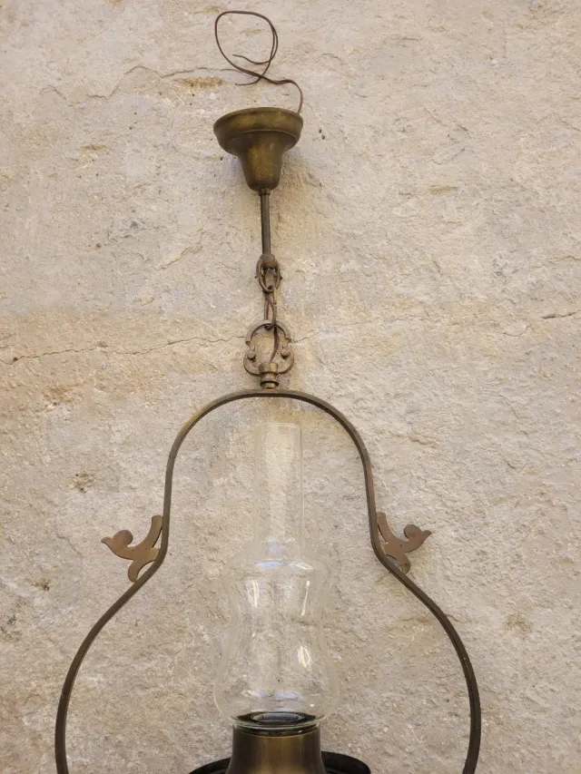 Lampadario vintage ottone e vetro