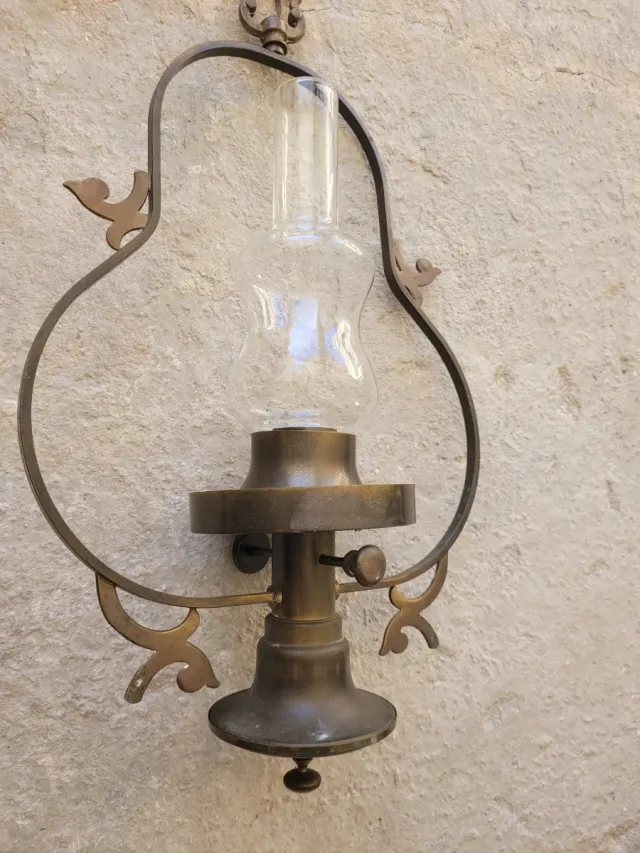 Lampadario vintage ottone e vetro