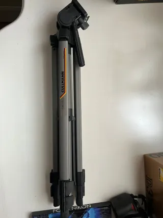 Cámara Nikon D3100 + Accesorios